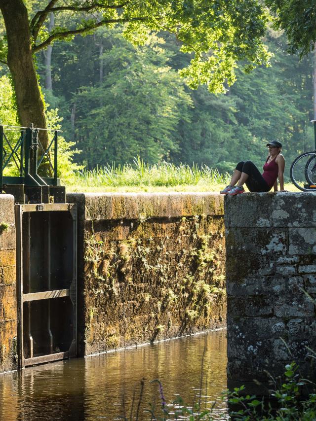 Gueltas, le Canal de Nantes à Brest à vélo