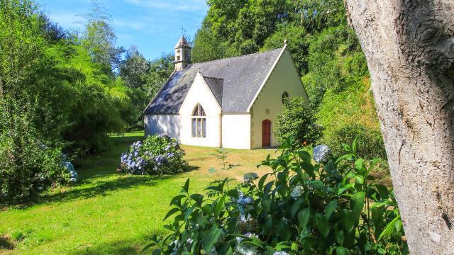 Notre Dame de Lourdes Brandivy