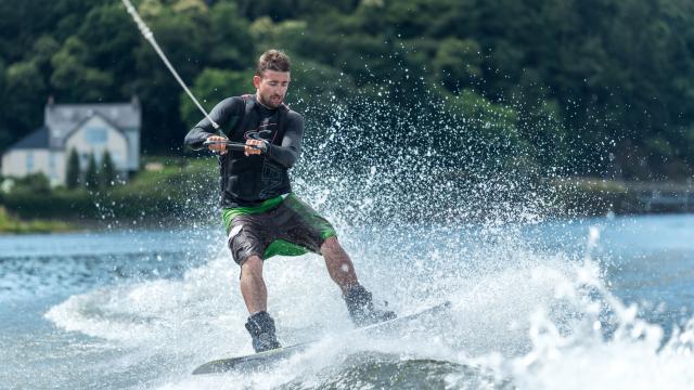 Wakeboard sur le Lac du Duc