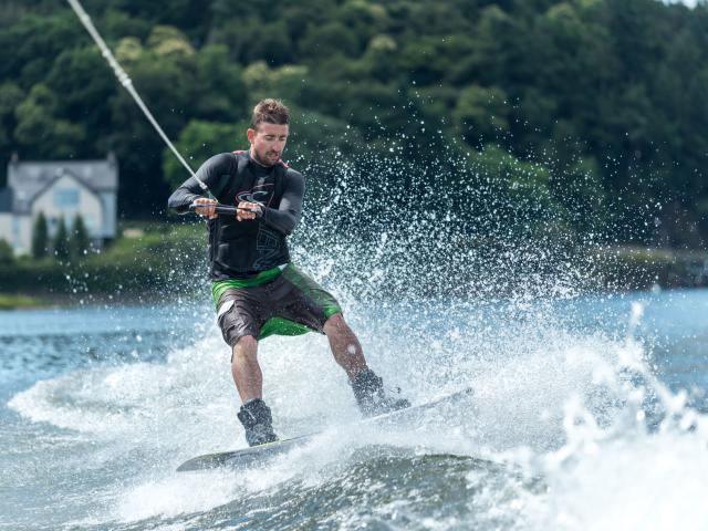 Wakeboard sur le Lac du Duc