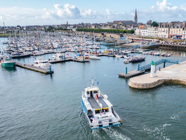 Le port de Port-Louis