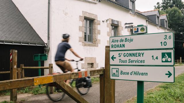 Saint Caradec Hilvern à vélo