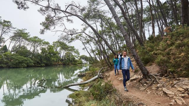 Balade le long de la rivière du Bono