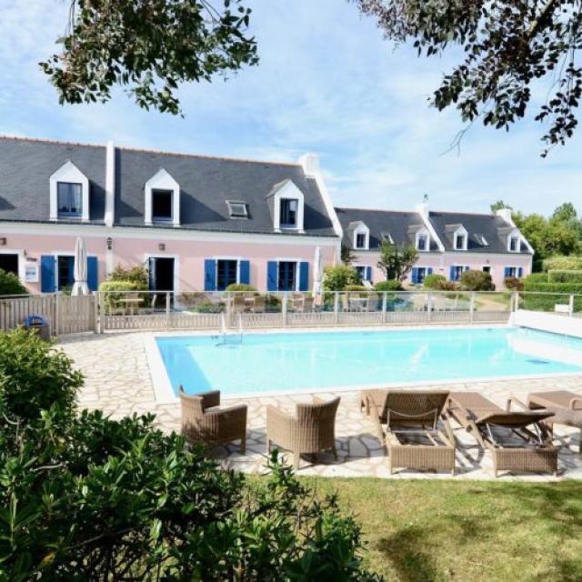 Hotel Spa Charme La Desirade Bretagne Belle Ile Piscine 800x500 1