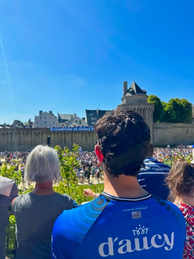 Victoire du Rugby Club de Vannes en Pro D2 en juin 2024